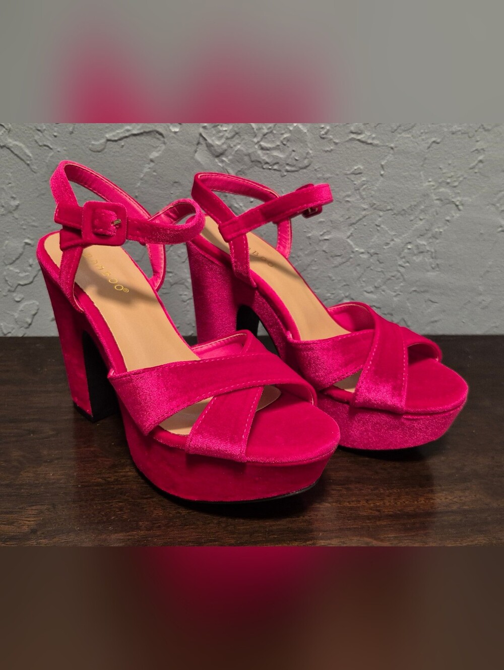***NWOT Hot PINK Velvet Platform Sandals***